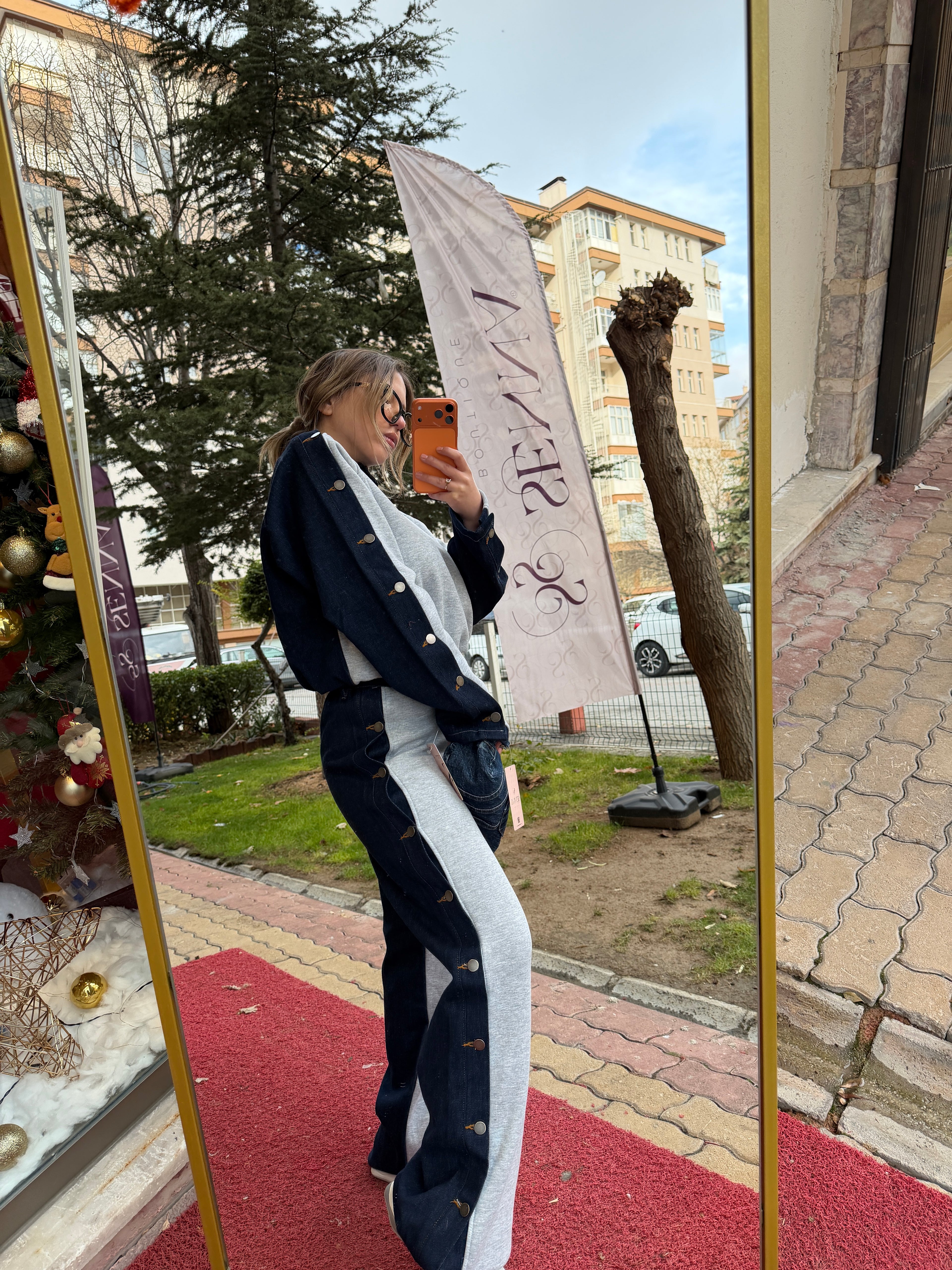 Düğme Detaylı  Denim Takım